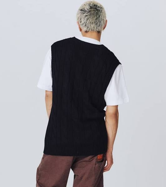 XLARGE: CABLE KNIT SLEEVELESS VEST