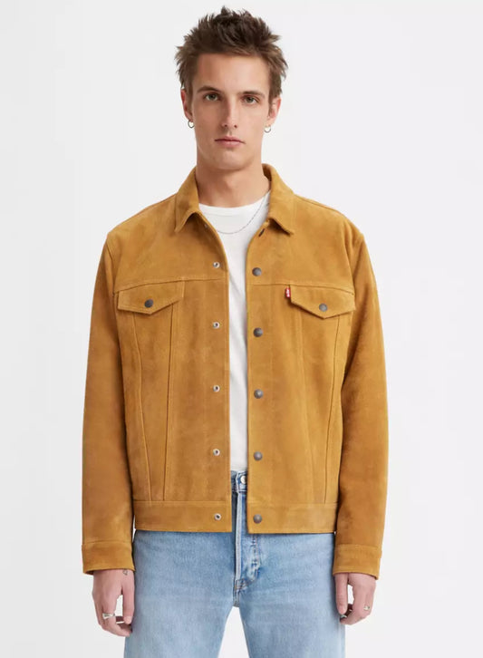  LEVIS PREMIUM: TAN SURDE JACKET (front view on model)