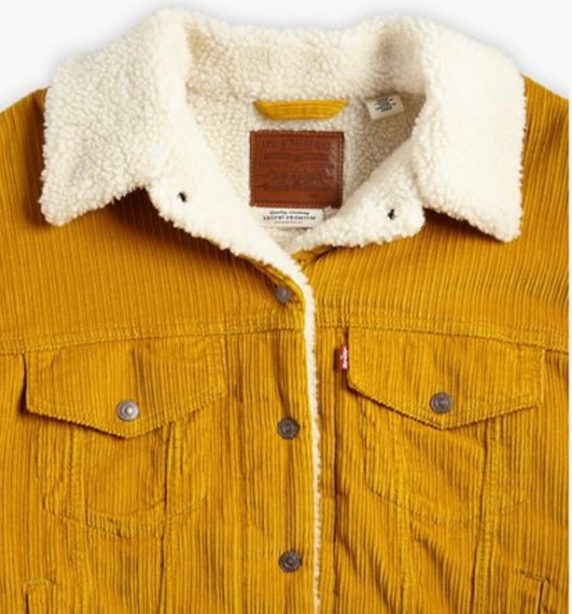 Levi's® Premium: 90’s SHERPA CORDUROY TRUCKER JACKET (up close)