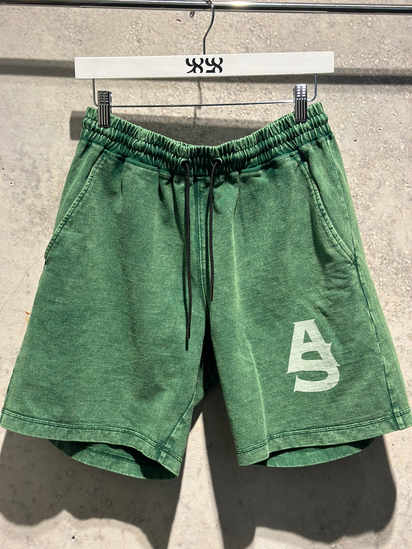 ALPHA STYLE DRAKE SNOW WASH KNIT SHORTS 100% COTTON (front view) in GREEN