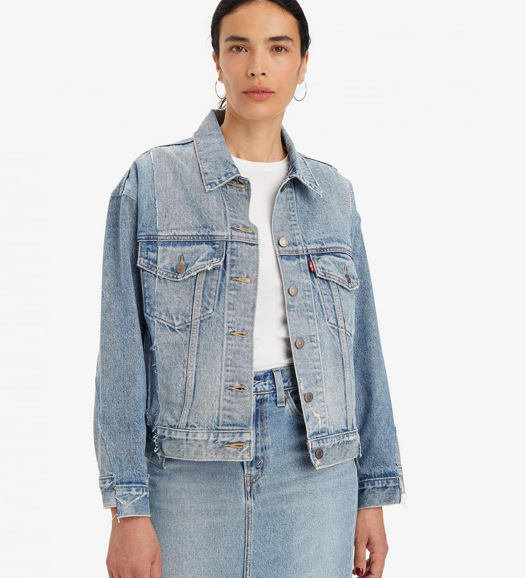 LEVI’S ‘90s LINED TRUCKER JACKET (on model)