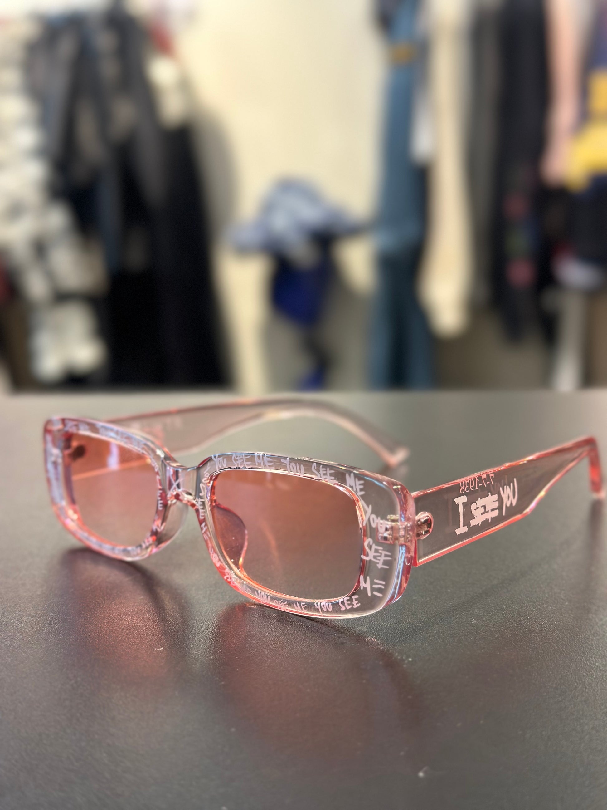  KNOTWTR: I SEE YOU/ RELAX SUNGLASSES (clear light pink)
