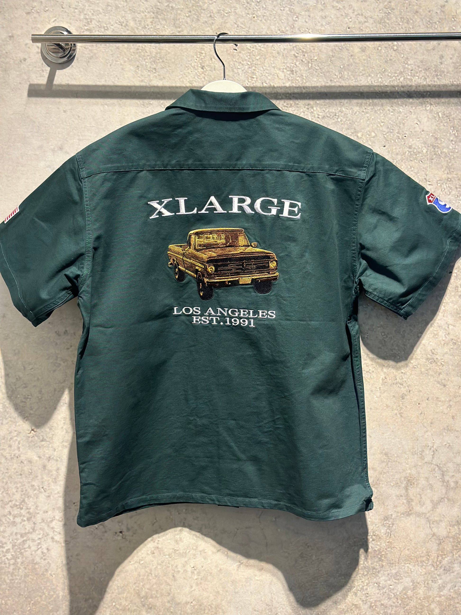 XLARGE: OLD PICK UP TRUCK WORKWEAR SHIRT FOREST GREEN (back view)