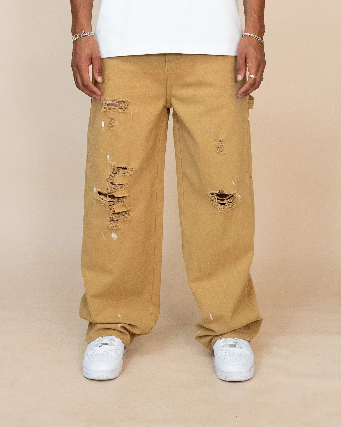 EPTM: VINTAGE CARPENTER PANTS TAN (on model) front