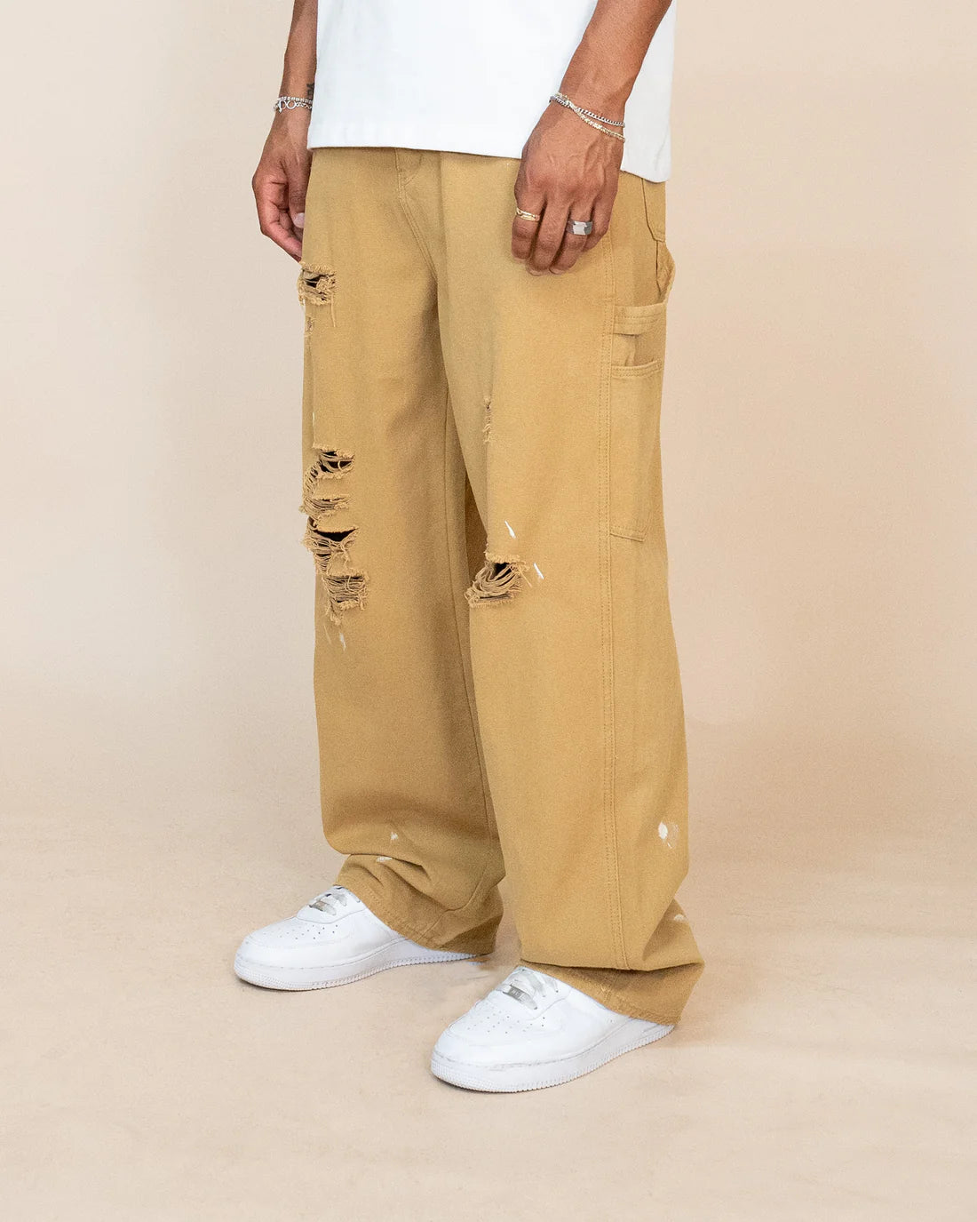 EPTM: VINTAGE CARPENTER PANTS TAN (on model) side