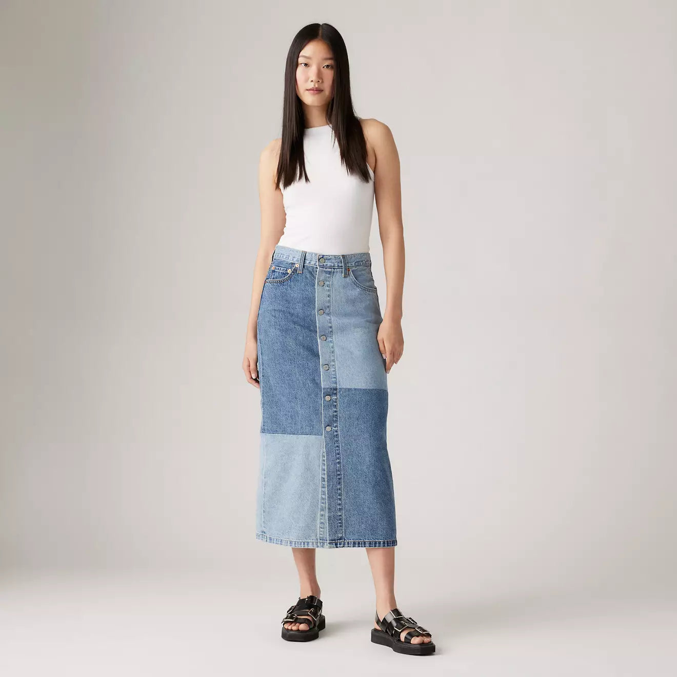  LEVIS: PATCH DENIM MIDI SKIRT (view on model)