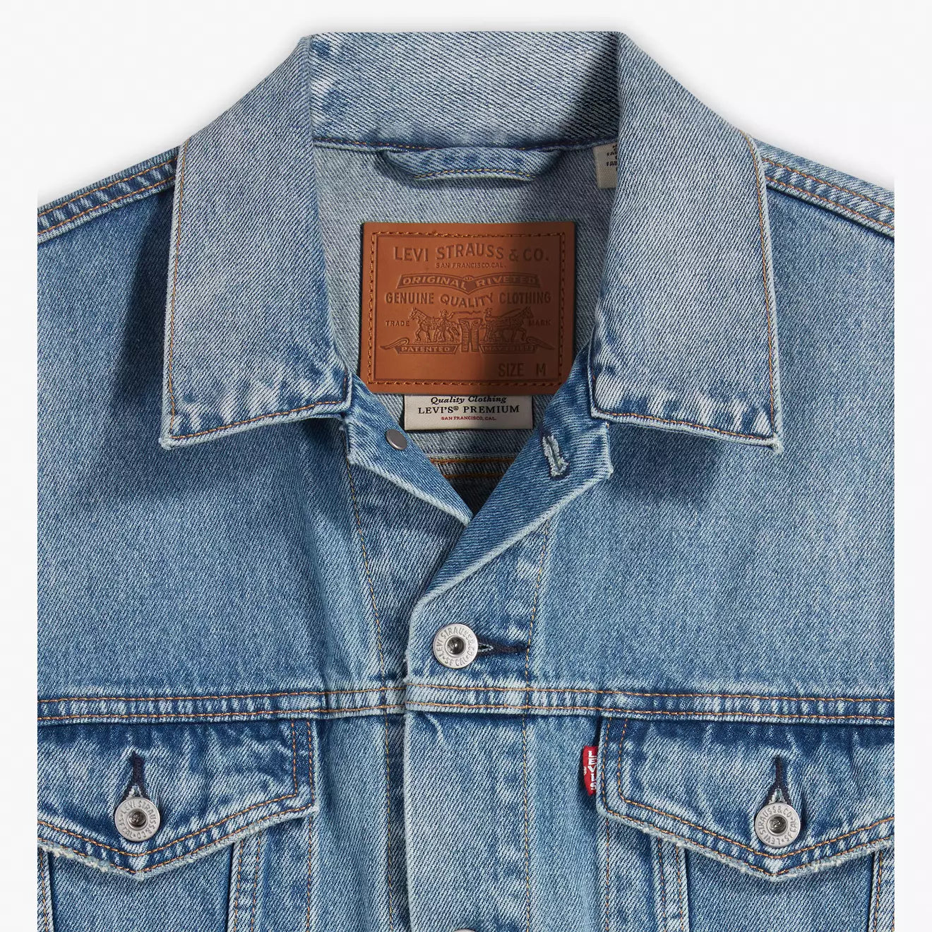  LEVIS: RELAXED TRUCKER VEST (up close collar and tag view)