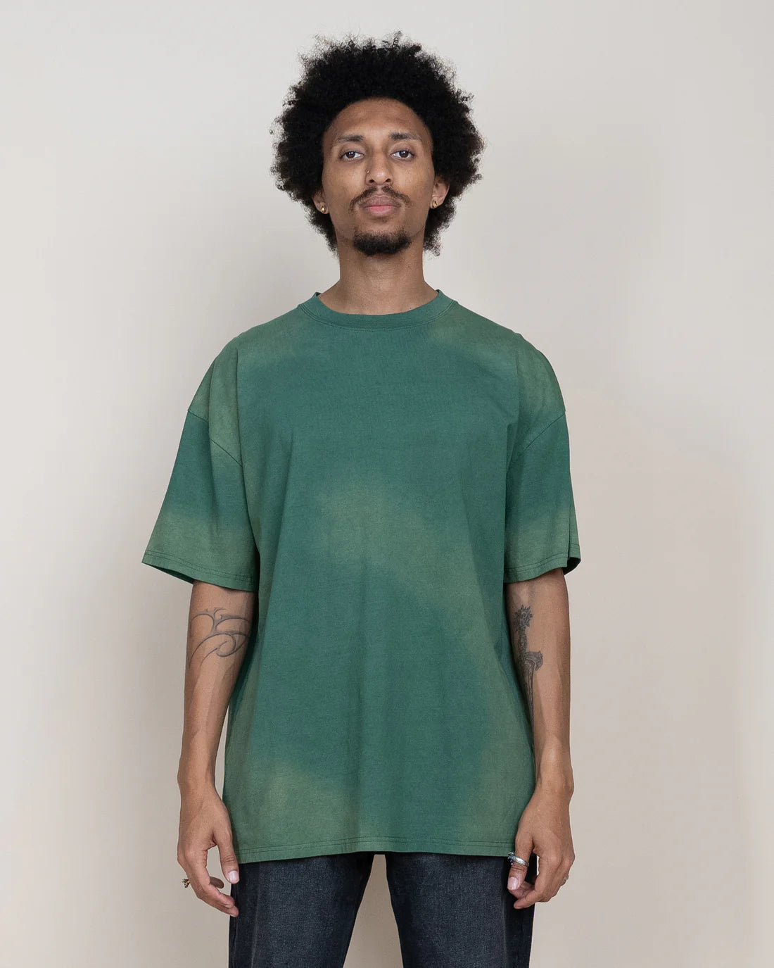 EPTM: SUN FADED TEE GREEN (front view on model)