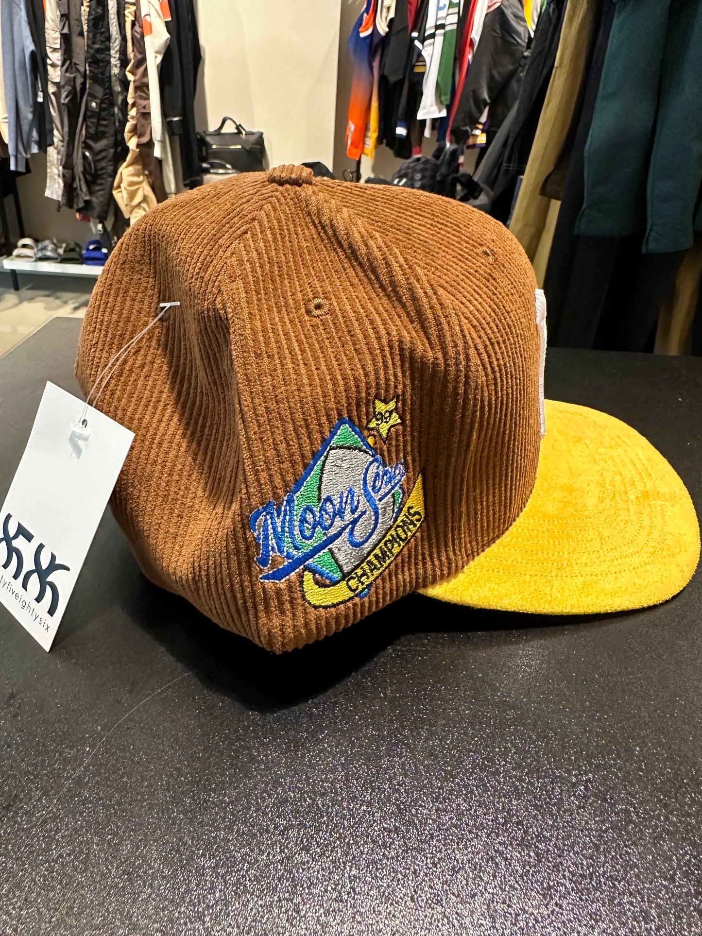 MOONDIOS STUDIOS: M’s CORDUROY HAT