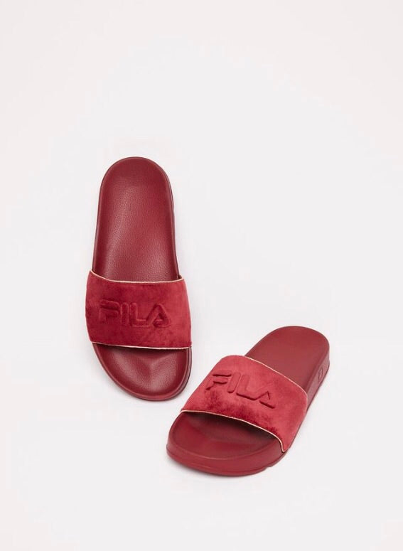 Fila sales velvet slides